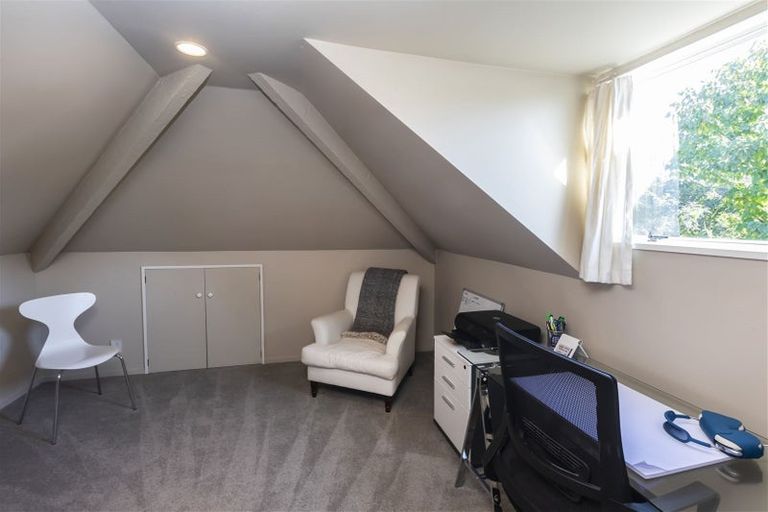 Photo of property in 1/53 Memorial Avenue, Ilam, Christchurch, 8053