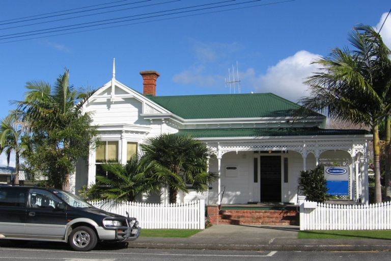 Photo of property in 2 Grey Street, Regent, Whangarei, 0112