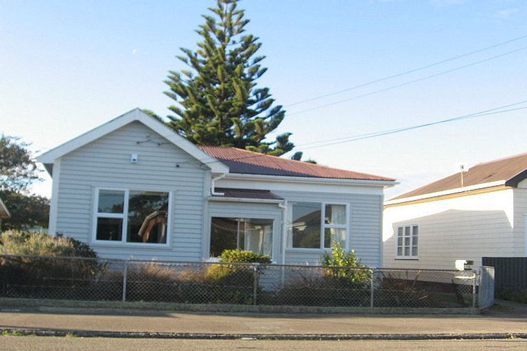 Photo of property in 15 High Street, Petone, Lower Hutt, 5012