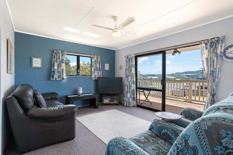 Photo of property in 112 Hampton Road, Whangamata, 3620