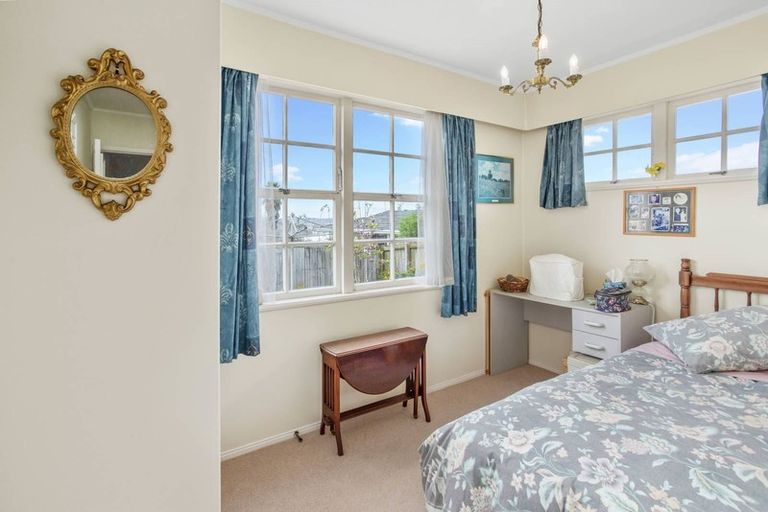 Photo of property in 2/8 Udys Road, Pakuranga, Auckland, 2010