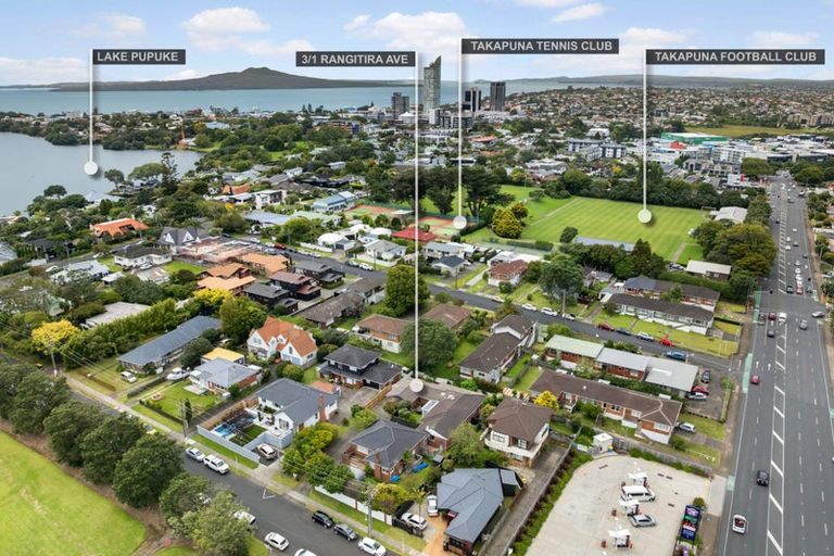Photo of property in Gull - Unmanned, 3/1 Rangitira Avenue, Takapuna, Auckland, 0622