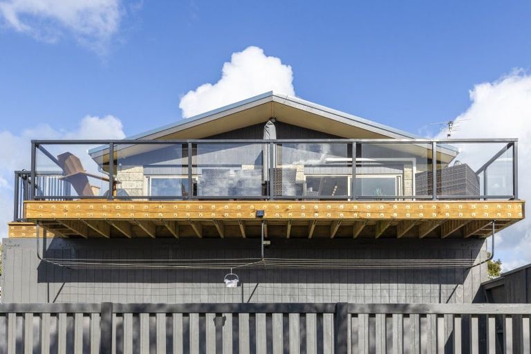 Photo of property in 129 Parklands Avenue, Bell Block, New Plymouth, 4312