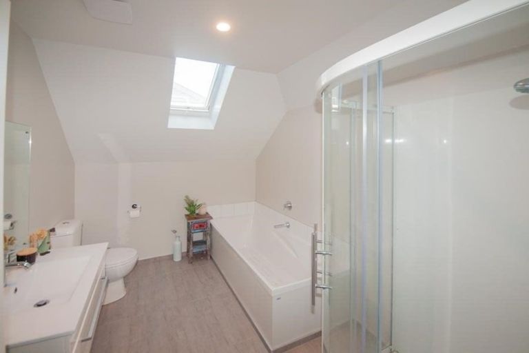 Photo of property in 3/109 Westchester Drive, Churton Park, Wellington, 6037