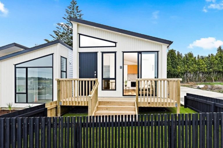 Photo of property in 3a Matakohe Road, Westgate, Auckland, 0814