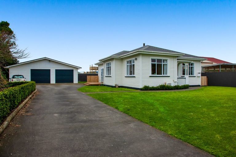 Photo of property in 196 Glover Road, Hawera, 4610