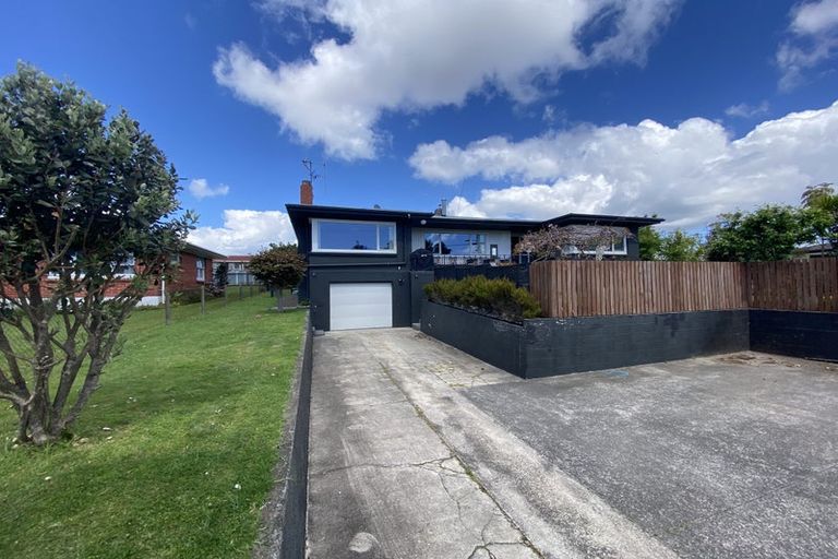 Photo of property in 242 Ngatai Road, Otumoetai, Tauranga, 3110