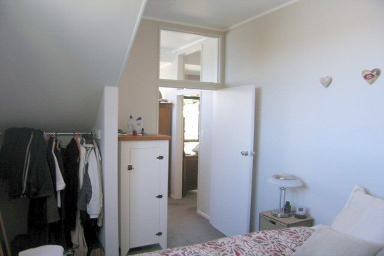 Photo of property in 77a View Road, Houghton Bay, Wellington, 6023