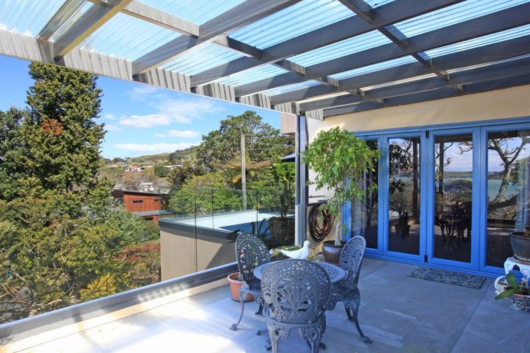 Photo of property in 17 Cambrae Road, Raglan, 3225