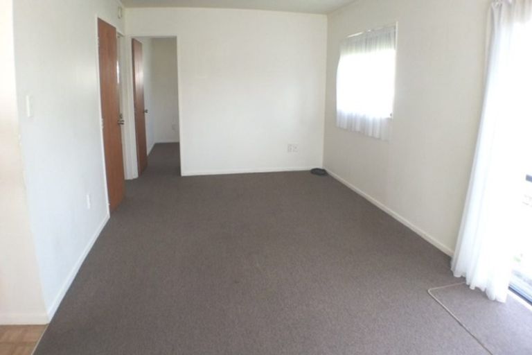 Photo of property in 55 Woodglen Road, Glen Eden, Auckland, 0602