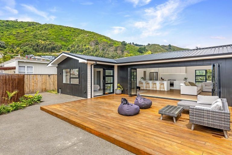 Photo of property in 55 Elizabeth Street, Waikanae, 5036