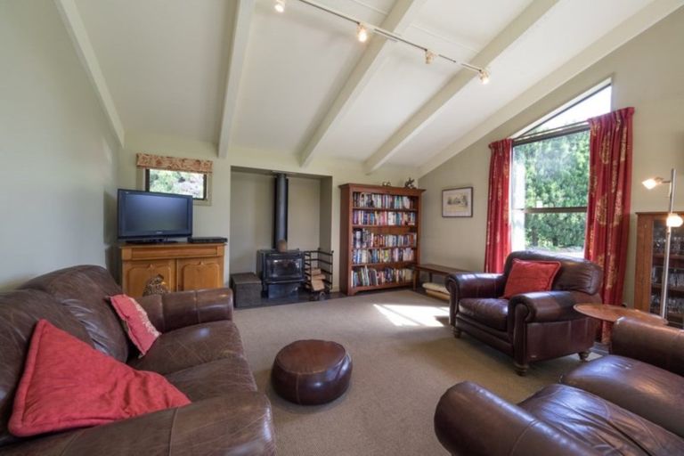 Photo of property in 126 Johnstone Street, Tinwald, Ashburton, 7774