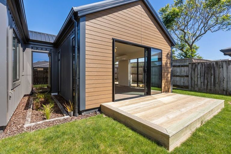 Photo of property in 5a Murray Street, Bell Block, New Plymouth, 4312