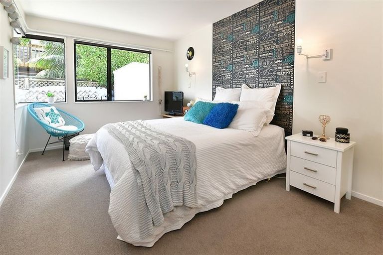 Photo of property in 69 Maygrove Drive, Orewa, 0931