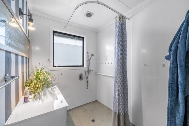 Photo of property in 8 Mackenzie Street, Winton, 9720