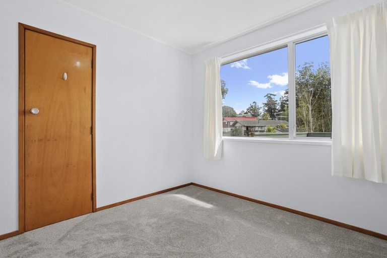 Photo of property in 43 Gallony Avenue, Massey, Auckland, 0614
