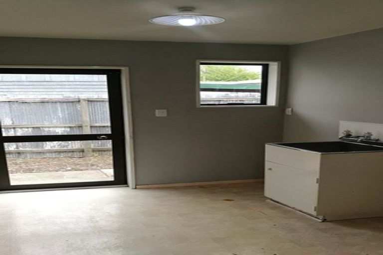 Photo of property in 2/94 Neill Street, Hornby, Christchurch, 8042