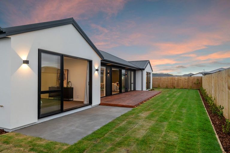 Photo of property in 112 Aviemore Drive, Marshland, Christchurch, 8083