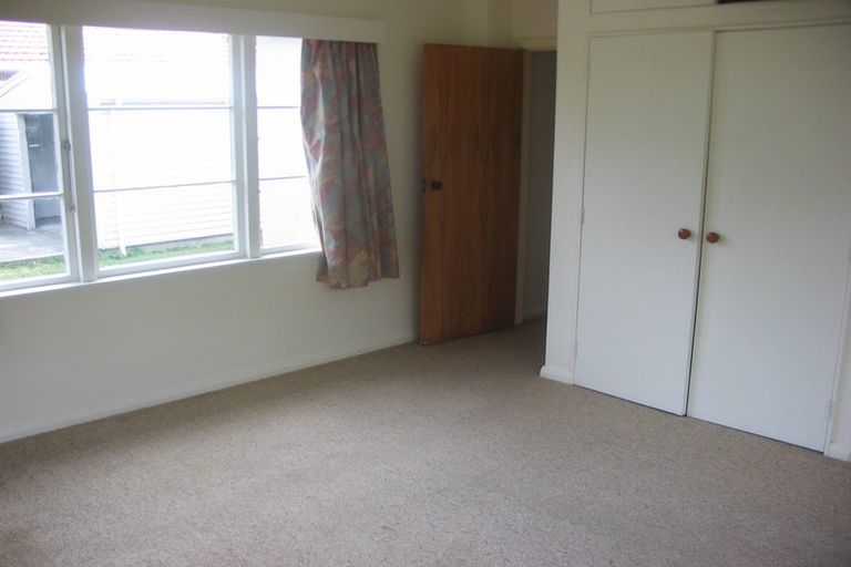 Photo of property in 1 Riverside Drive, Waiwhetu, Lower Hutt, 5010