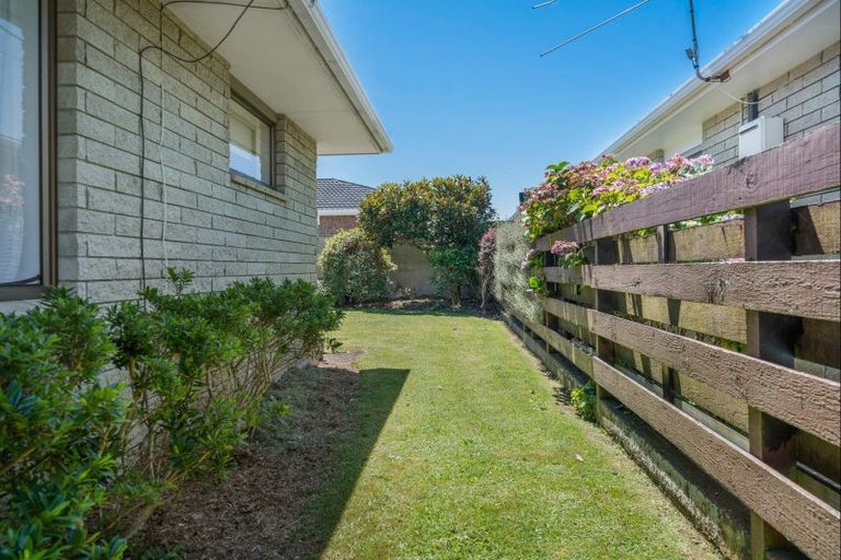 Photo of property in 5b Clemow Road, Fitzroy, New Plymouth, 4312