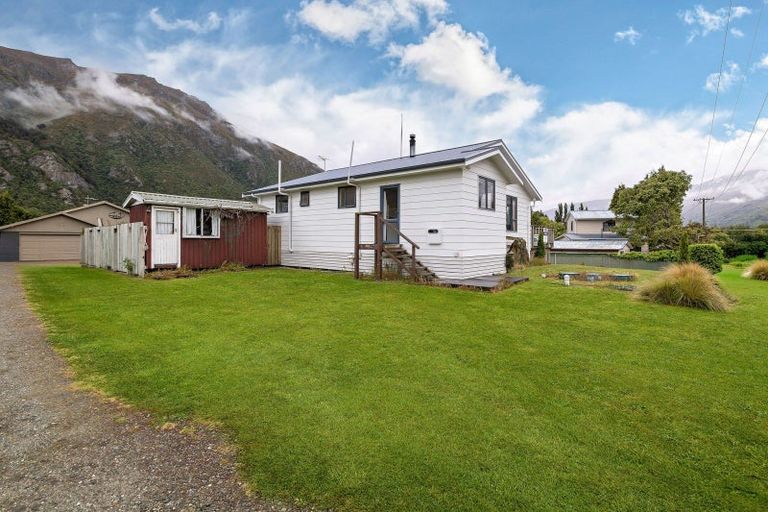 Photo of property in 27 Oxford Street, Kingston, Athol, 9793