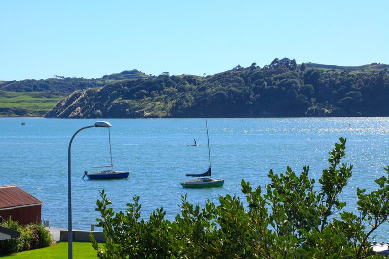 Photo of property in 77 Lorenzen Bay Road, Raglan, 3225