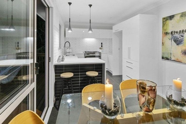 Photo of property in 71a Tirohanga Road, Tirohanga, Lower Hutt, 5010