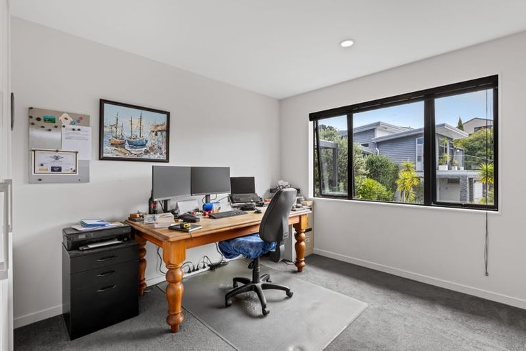 Photo of property in 15 Javelin Close, Gulf Harbour, Whangaparaoa, 0930