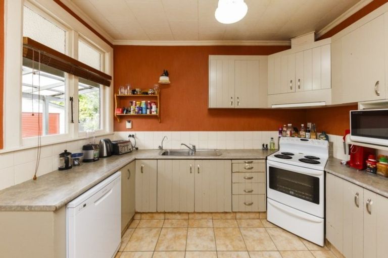 Photo of property in 125 Linton Street, West End, Palmerston North, 4410