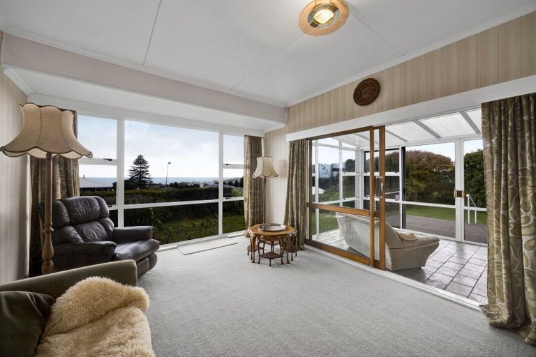 Photo of property in 413 Devon Street West, Lynmouth, New Plymouth, 4310