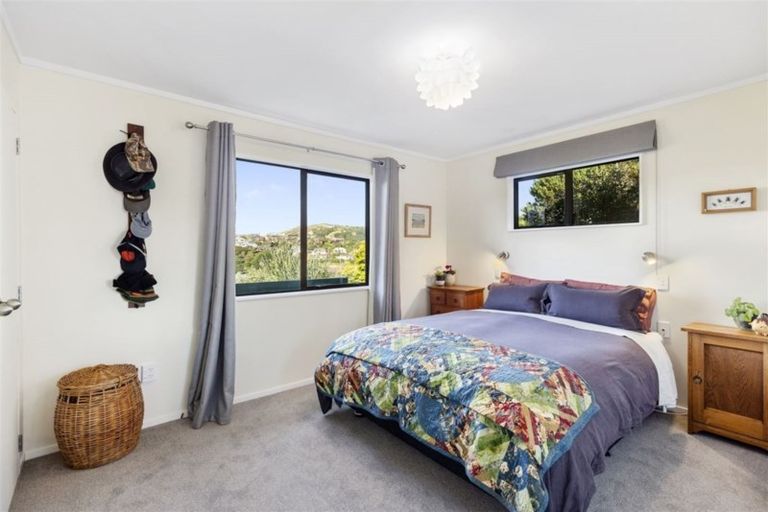Photo of property in 22 Shackle Lane, Whitby, Porirua, 5024