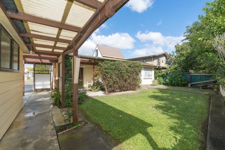 Photo of property in 22 Pencarrow Street, Highbury, Palmerston North, 4412