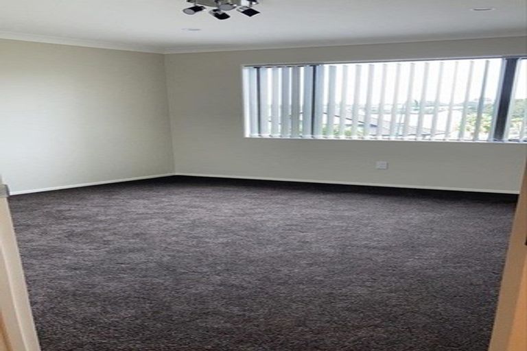 Photo of property in 5 Dawood Place, The Gardens, Auckland, 2105