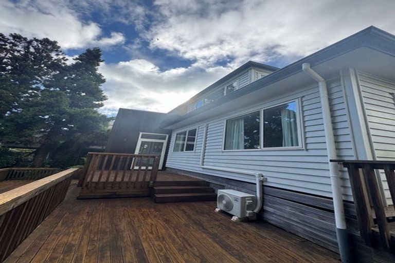 Photo of property in 37 Charles Dickens Drive, Mellons Bay, Auckland, 2014