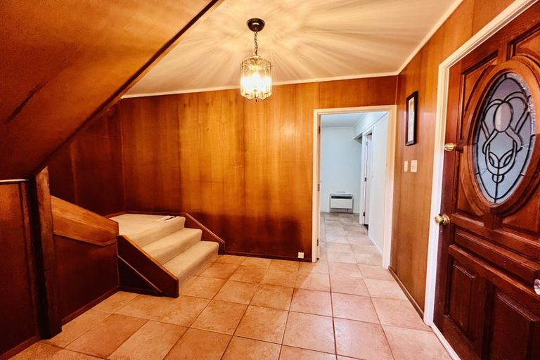 Photo of property in 11 Barlow Place, Chatswood, Auckland, 0626