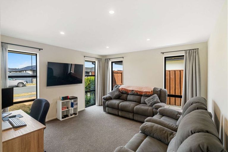Photo of property in 27 Avanda Avenue, Rolleston, 7615
