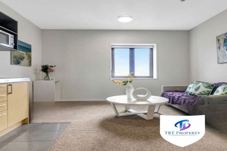 Photo of property in Twin Towers, 609/17 Putney Way, Manukau, Auckland, 2104