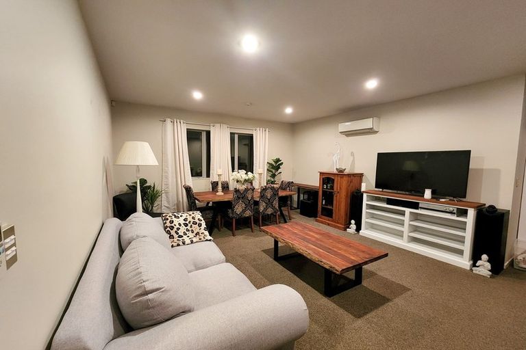 Photo of property in 42 Borneo Drive, Fairview Heights, Auckland, 0632