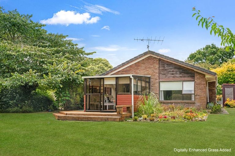Photo of property in 15 Eggleton Road, Patumahoe, Pukekohe, 2679