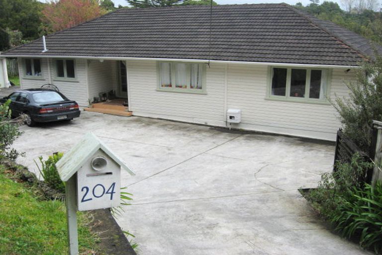 Photo of property in 204 Huatoki Street, Upper Vogeltown, New Plymouth, 4310