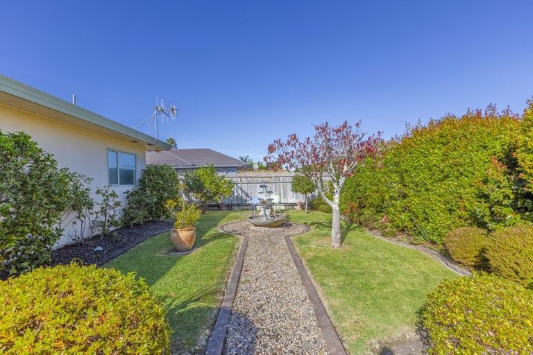 Photo of property in 2 Bucksburn Place, Greenmeadows, Napier, 4112