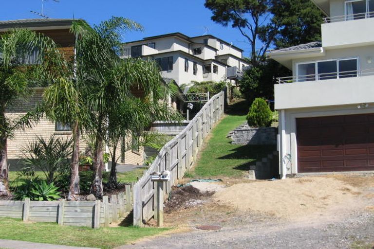 Photo of property in 8 Glenreagh Place, Torbay, Auckland, 0630