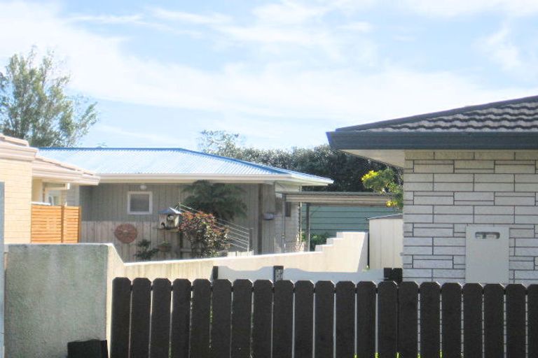Photo of property in 59 Ngatai Road, Otumoetai, Tauranga, 3110