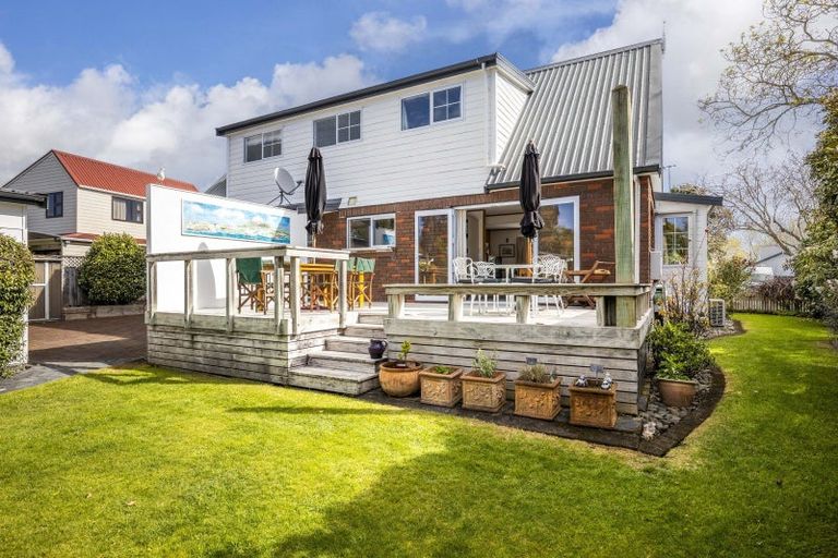 Photo of property in 10 Elder Grove, Whalers Gate, New Plymouth, 4310