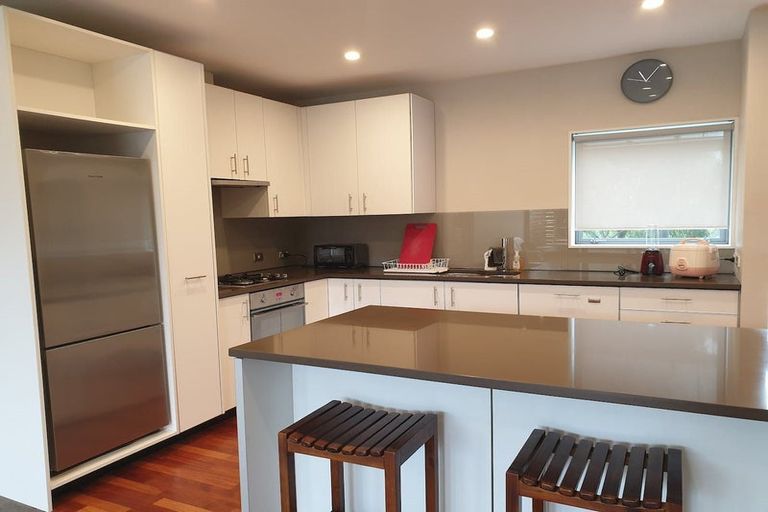 Photo of property in Patent 326 Apartments, 103h/326 Evans Bay Parade, Hataitai, Wellington, 6021