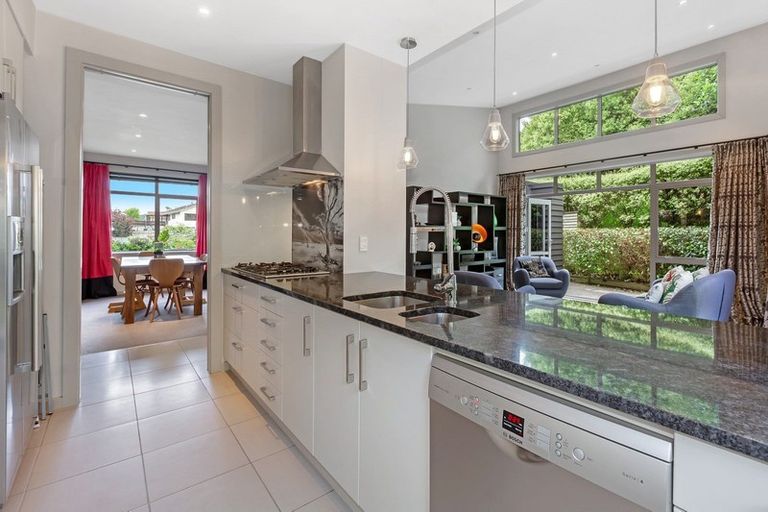 Photo of property in 7 Resolution Drive, Whitby, Porirua, 5024