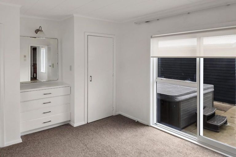 Photo of property in 185 Wainuiomata Road, Wainuiomata, Lower Hutt, 5014