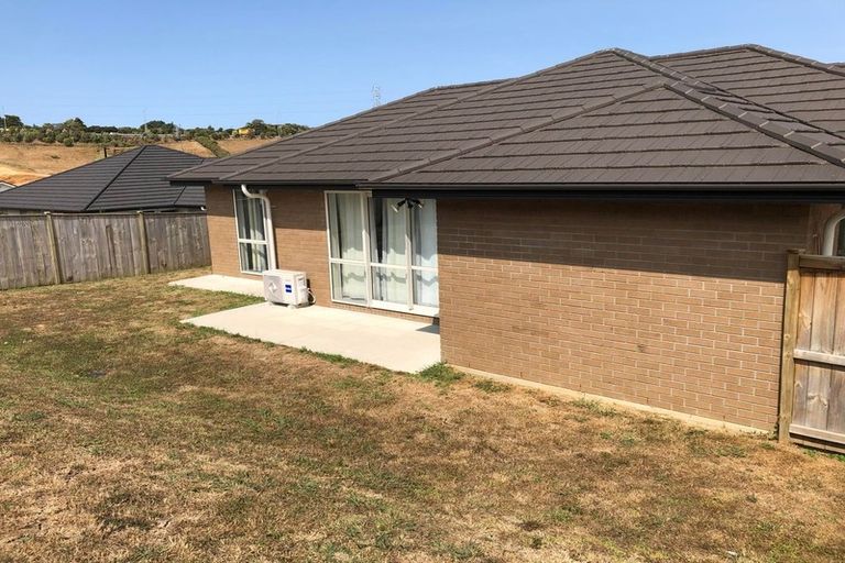 Photo of property in 96 Hillpark Drive, Pokeno, 2402