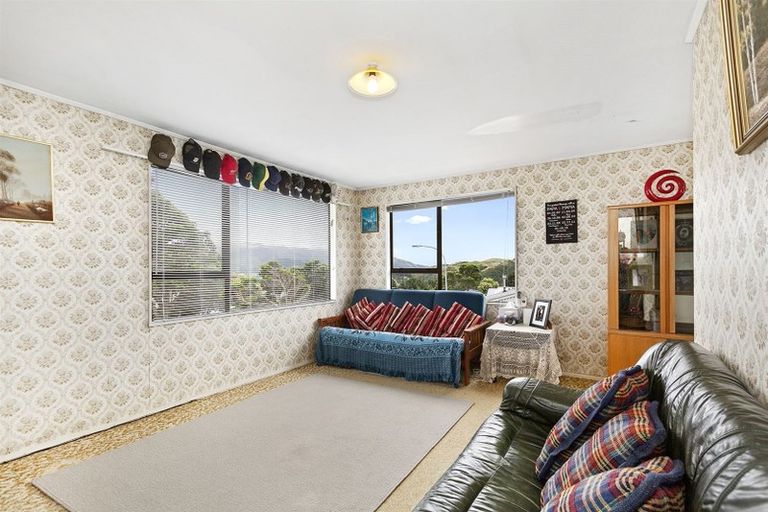 Photo of property in 23 Nassau Avenue, Grenada North, Wellington, 5028