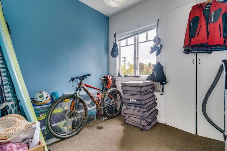 Photo of property in 119 Bowhill Road, New Brighton, Christchurch, 8083